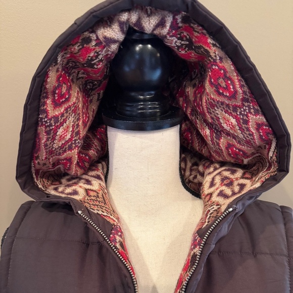George by Mark Eisen Chocolate Puffer Hooded Vest Zip Up,  Size Large - Picture 3 of 12
